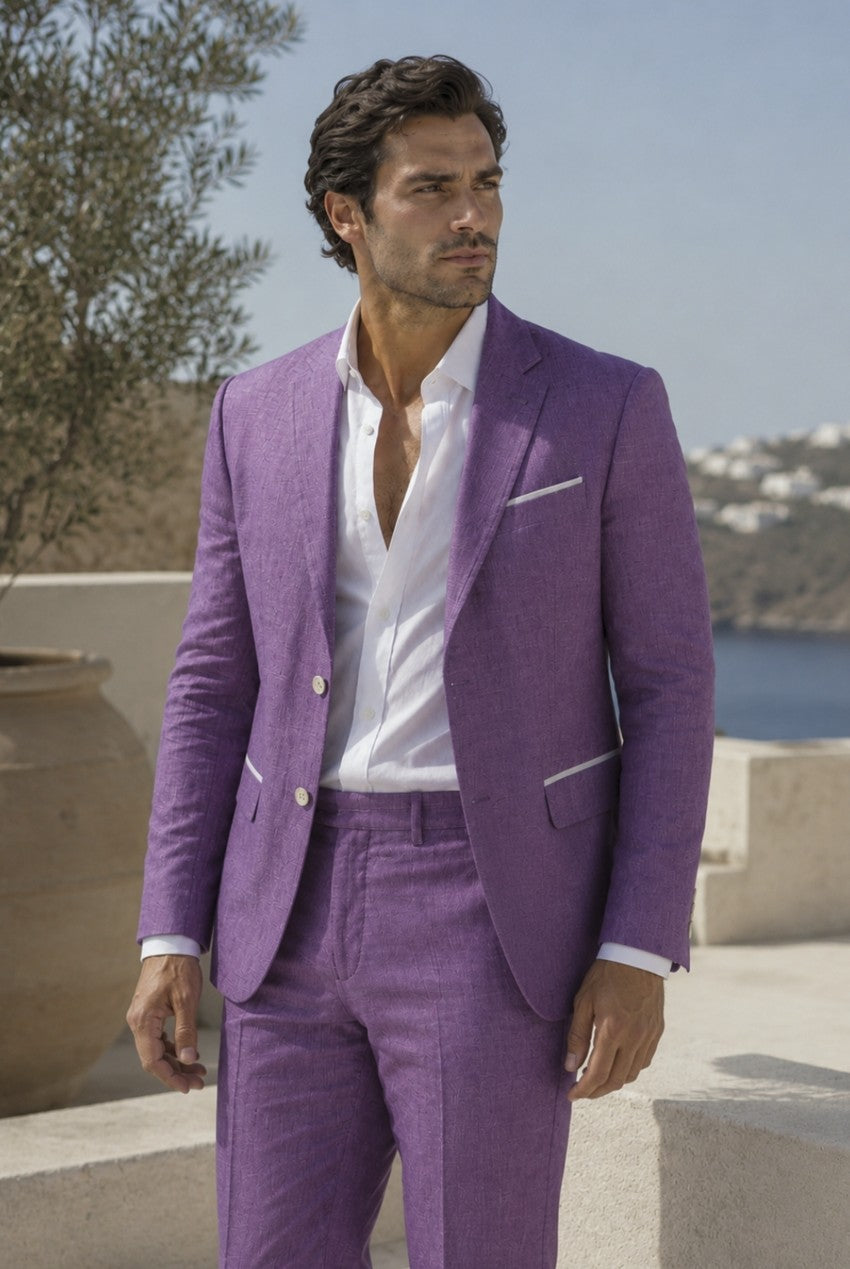 Linensuit in violett with white Piping